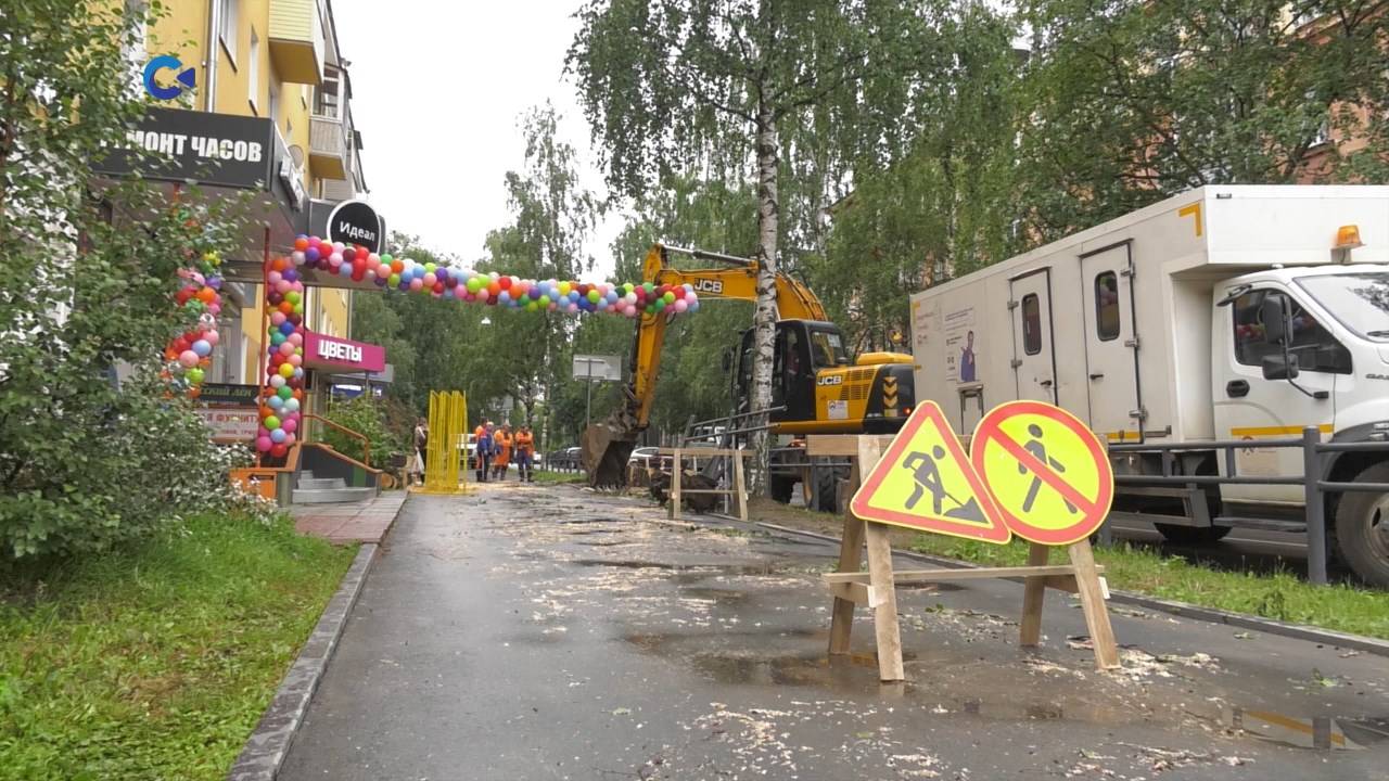 Коммунальщики третьи сутки устраняют последствия прорыва системы водоснабжения в Петрозаводске