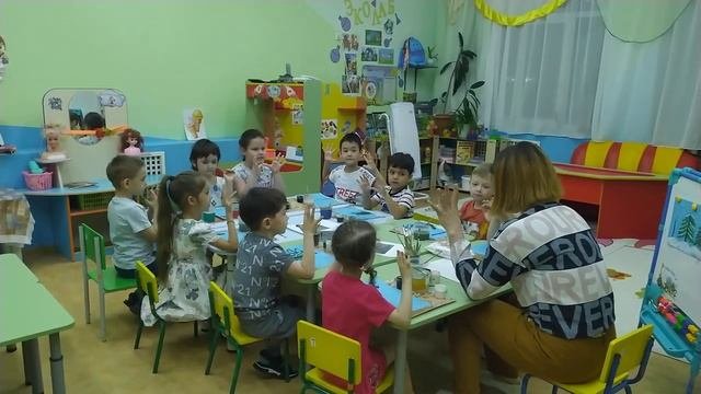 Пальчиковая игра _Ёжик_