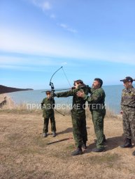 Военно-полевые сборы допризывной казачьей молодёжи в Ейске продолжаются