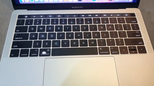 Báo giá Macbook Pro 2016 Touch Bar , màn 2K 13.3, i5, ram 16G, ssd 256. #macbook