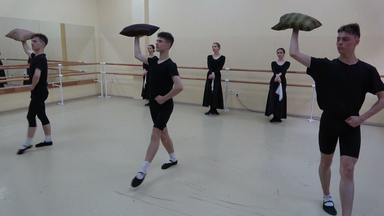 Практический показ по Историко-бытовому танцу (3 курс КОМК)