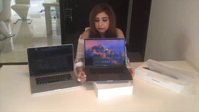 Apple MacBook Pro 15" (Touch Bar): Unboxing & Review