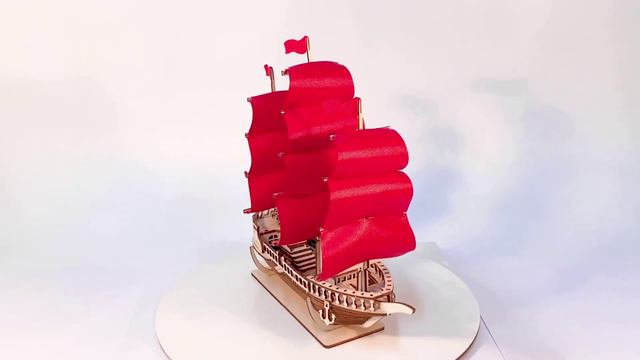 Корабль Ламар с тканевыми алыми парусами обзор на 360 - сборная деревянная модель, конструктор, 3D