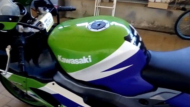 Мотоцикл Kawasaki ZX-9R продан.