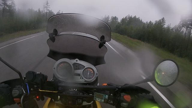 1000 км. мы с Батей прошли можно сказать под водой. Мото путешествие на BMWF650GS #moto #bmw #мото