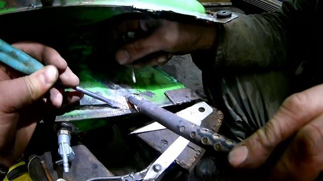 Запаиваем дырявый бак