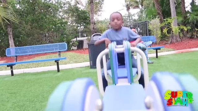 Super Siah Takes Daddy's Car To Drives To The Park!