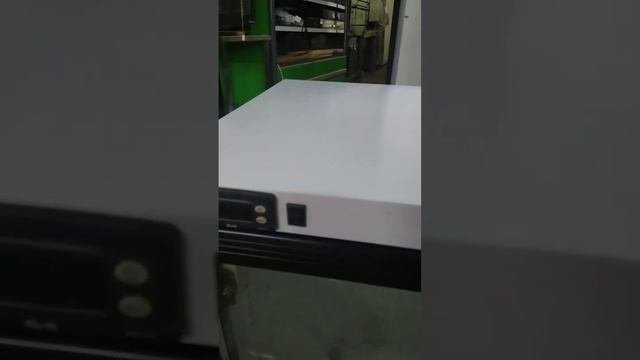 Холодильный шкаф Snaige CD 100 1121 универсальный
