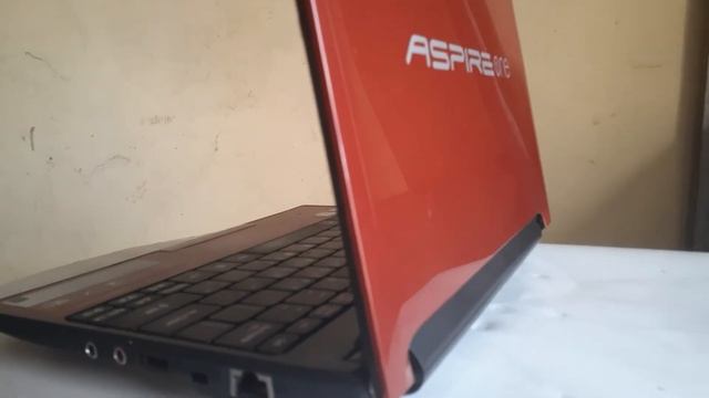 Vintage | #025 | acer | Notebook | Model one No. D255 | 21st Century | Now In Full HD 1080p