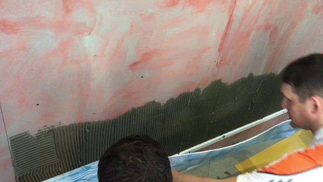 Монтаж гибкой доски на плиточный клей