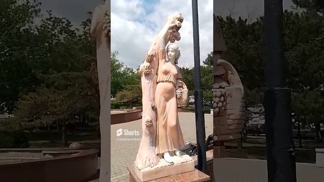 СКУЛЬПТУРЫ НОВОРОССИЙСКА