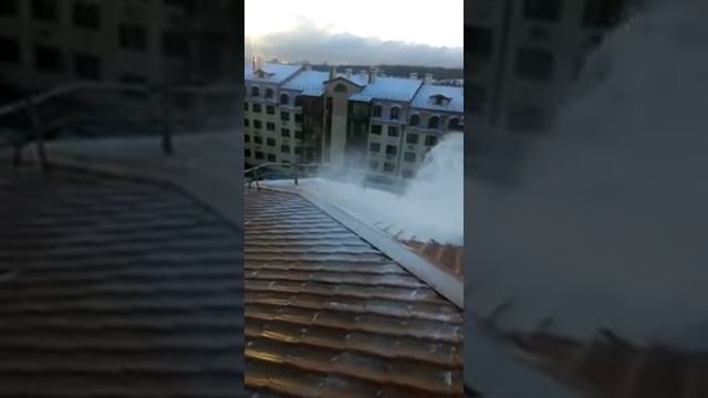 Уборка снега с крыш ЖК "Западное Кунцево"