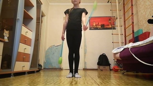 художественная гимнастика //булавы