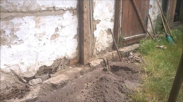 Ремонт Сарая.  Загадочная Труба с Разгадкой