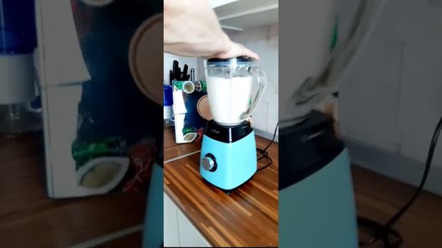 Делаем молочный коктейль с помощью блендера Китфорт Kitfort KT 1341-2