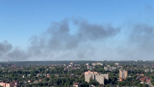 Пожар на складе воинской части на Вятской.