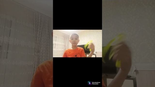 Учусь делать трюки с ножом бабочкой