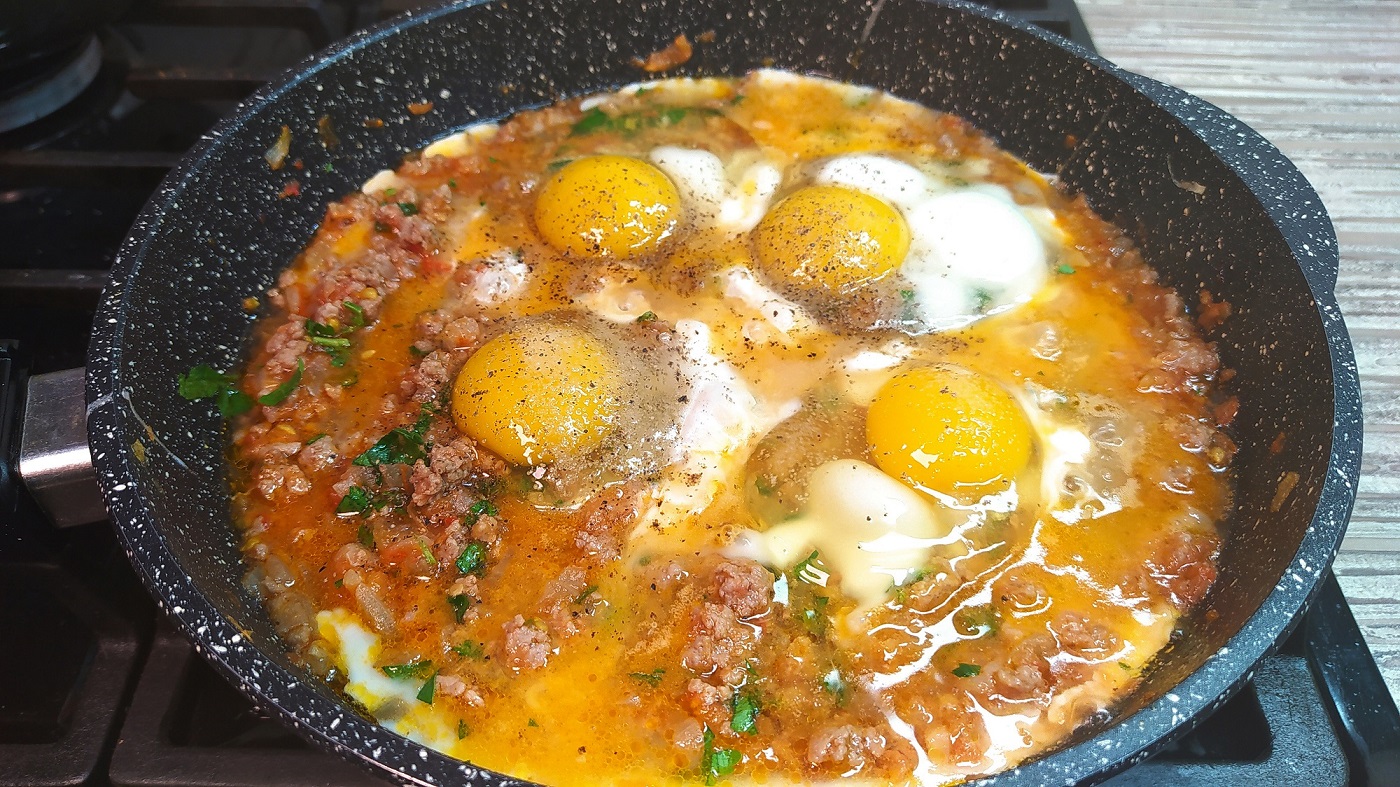 Легкий и быстрый рецепт с мясным фаршем порадует всю семью