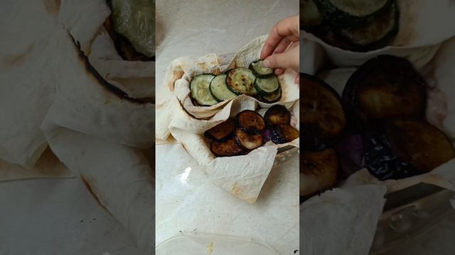 мясо с овощами в лаваше