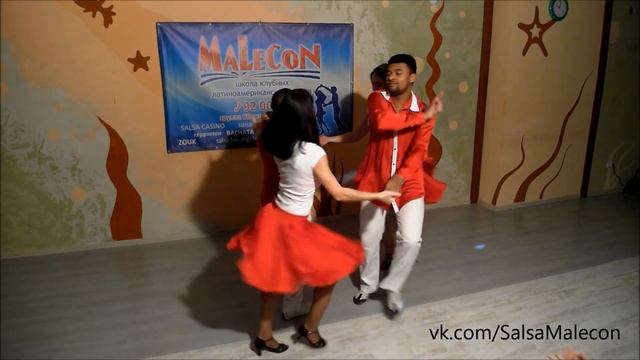 Salsa Show от Андрэ, Натальи, Йоаня и Анны, студия Malecon