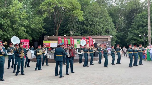 Дефиле 21-го военного оркестра штаба Московского военного округа