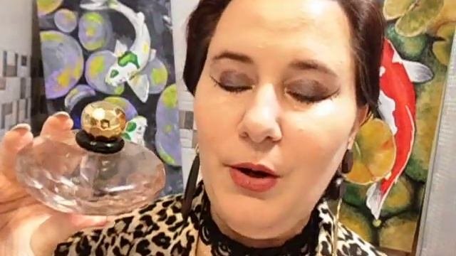 BABY DOLL Yves Saint Laurent YSL reseña de perfume