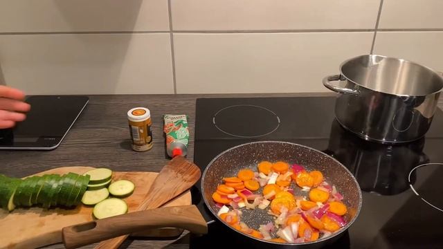 Карри из нута с овощами