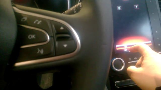New Renault Megane 2016 sistema R-link 2
