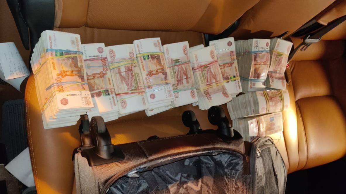 В Сочи у контрабандиста конфисковали более 106 миллионов рублей в доход государства