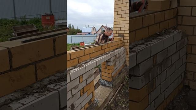 Цоколь из Кирпича. Кладка с прутком