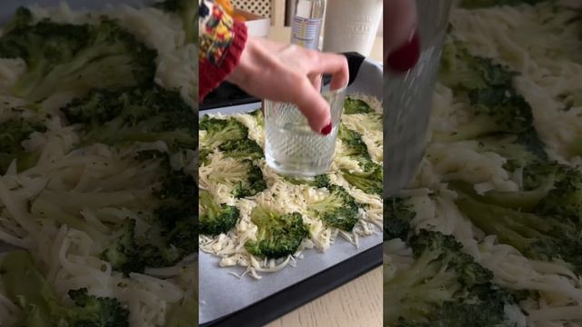 Хрустящие чипсы из брокколи и сыра! ?? Рецепт в описании. #рецепты #ппрецепты #рек #рекомендации