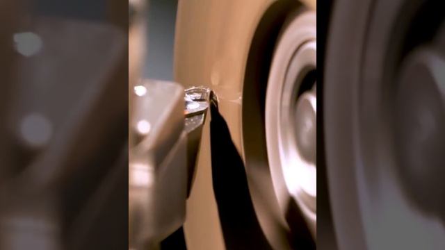 MORESUPERHARD-Огружение в процесс сверхточной шлифовки алмазных инструментов из однооскристаллическо