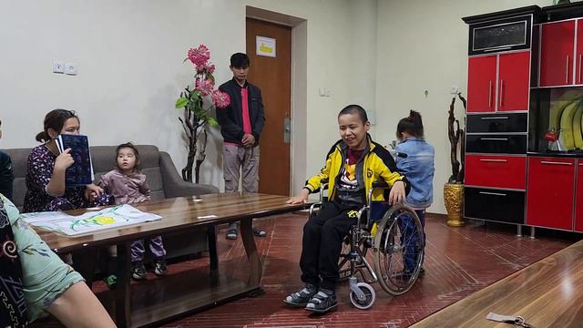 Оба пациента начали ходить лучше.