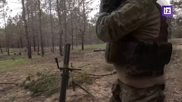 Работа морской пехоты ВС РФ из 82-мм миномёта "Поднос" по хохлам.