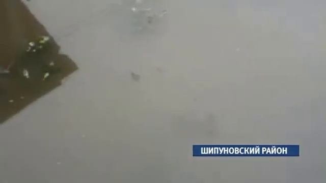 В Шипуново третьи сутки устраняют последствия ливня