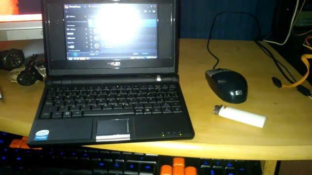 Asus Surf