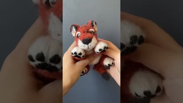 Тигр спицами из Drops Air