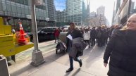 Подаем документы на визу талантов в США . Нью - Йорк , Манхэттен. Продаем квартиру в Москве .