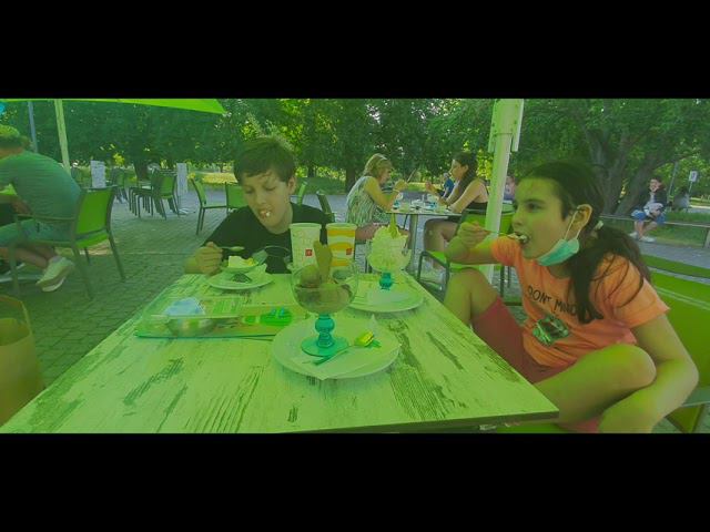 Итальянское кафе мороженица. Начальная школа в Берлине. Пожар в помещении для мусора.