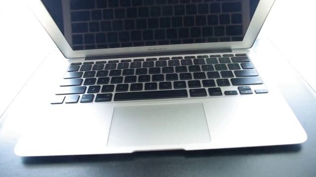 Macbook Air Late-2010 11.6-inch Quick Glance