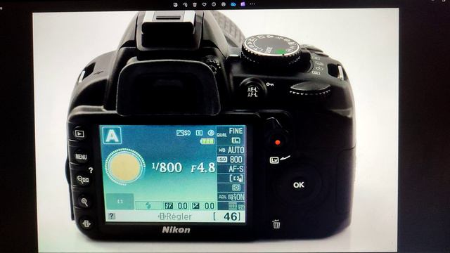 Обзор тыловой части фотокамеры Nikon D3100