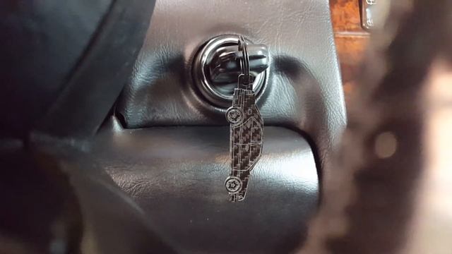 C36 AMG - FineLine carbon fiber keychain