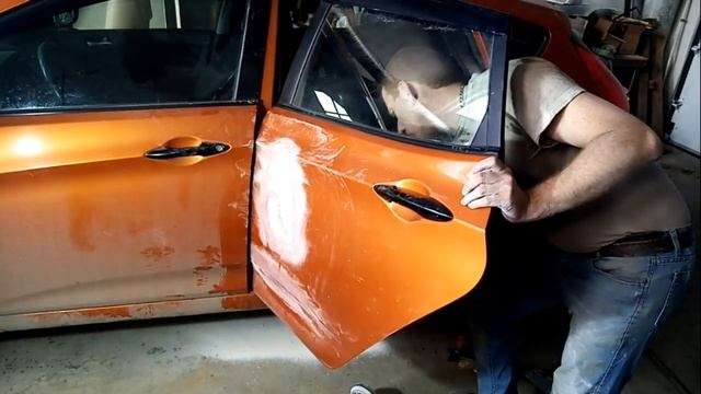 Хёндай Салярис удар в дверь.Мастер класс , Малярка.mp4