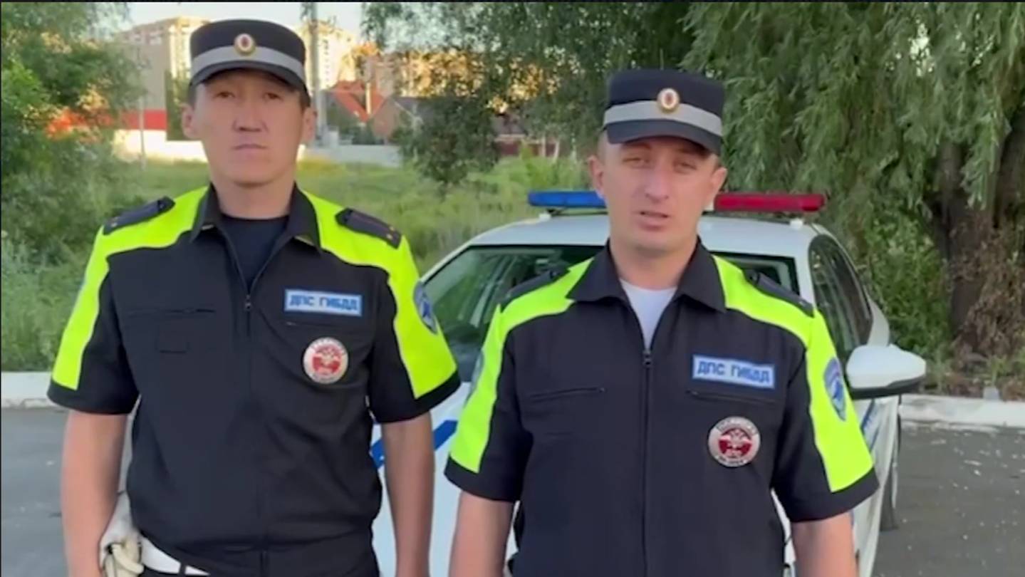 В Оренбурге автоинспекторы оперативно доставили в больницу 4-летнего мальчика, который сломал руку