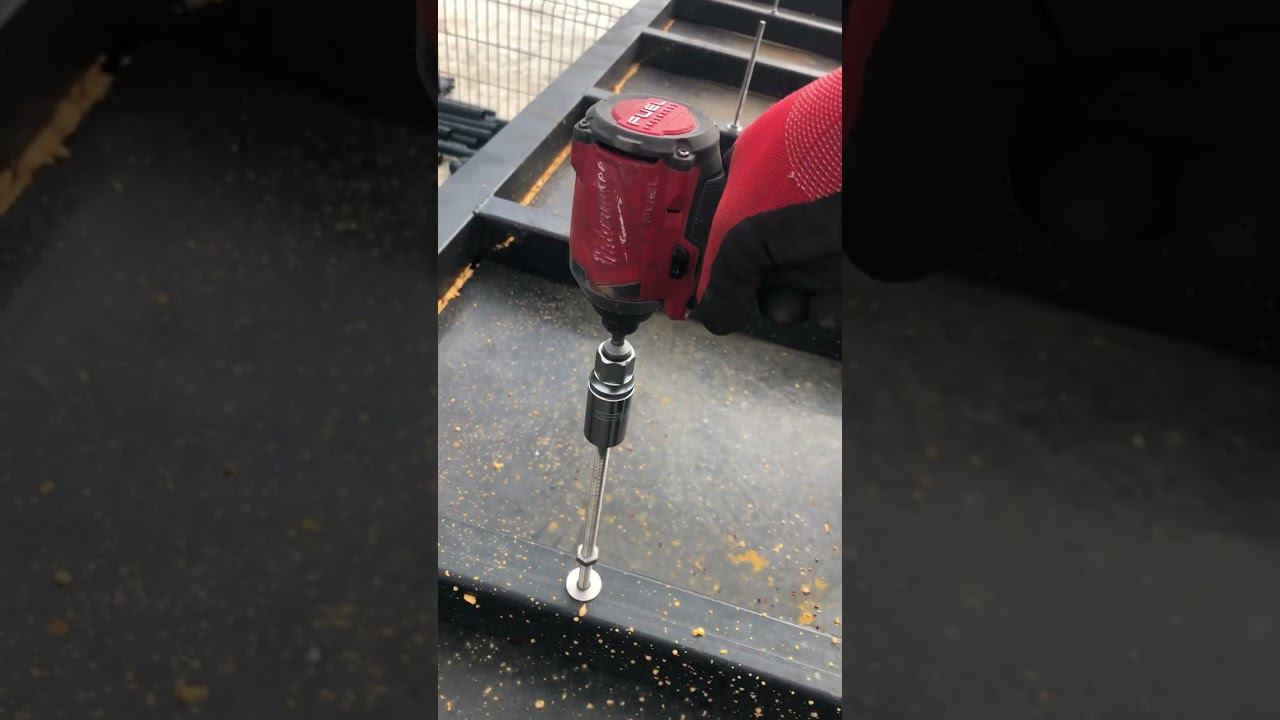 Как быстро закрутить шпильку. #шпилька #крепеж #хомут #труба #пнд