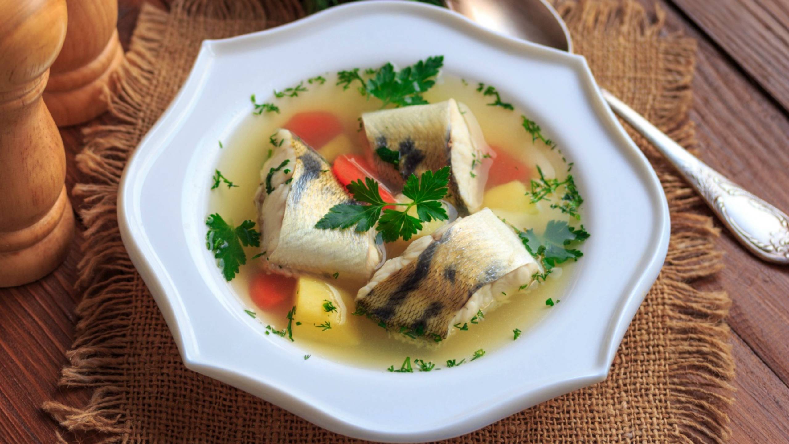 🍲 Уха из судака по-домашнему — рецепт простого и вкусного супа на каждый день