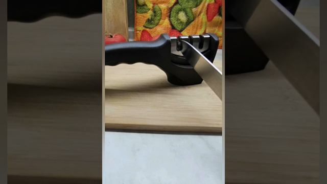 Нож и точилка для ножей Фаберлик