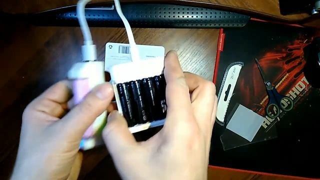 Xiaomi ZMI PB401 . Micro usb зарядка для aa и aaa аккумуляторов.