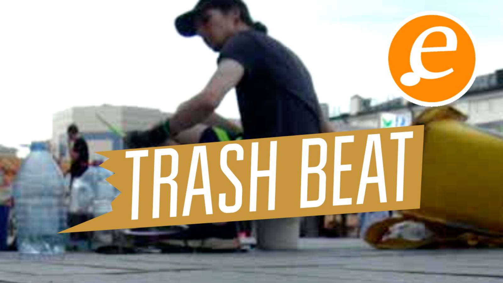 Trash Beat / уличный барабанщик