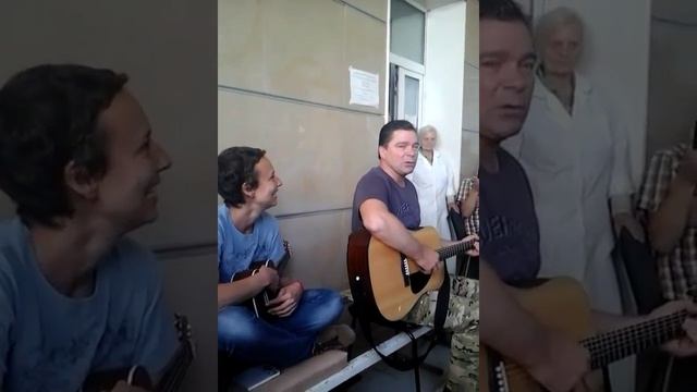 С.Маховиков, Ю.Чичерина - госпиталь, Донецк (ДНР)